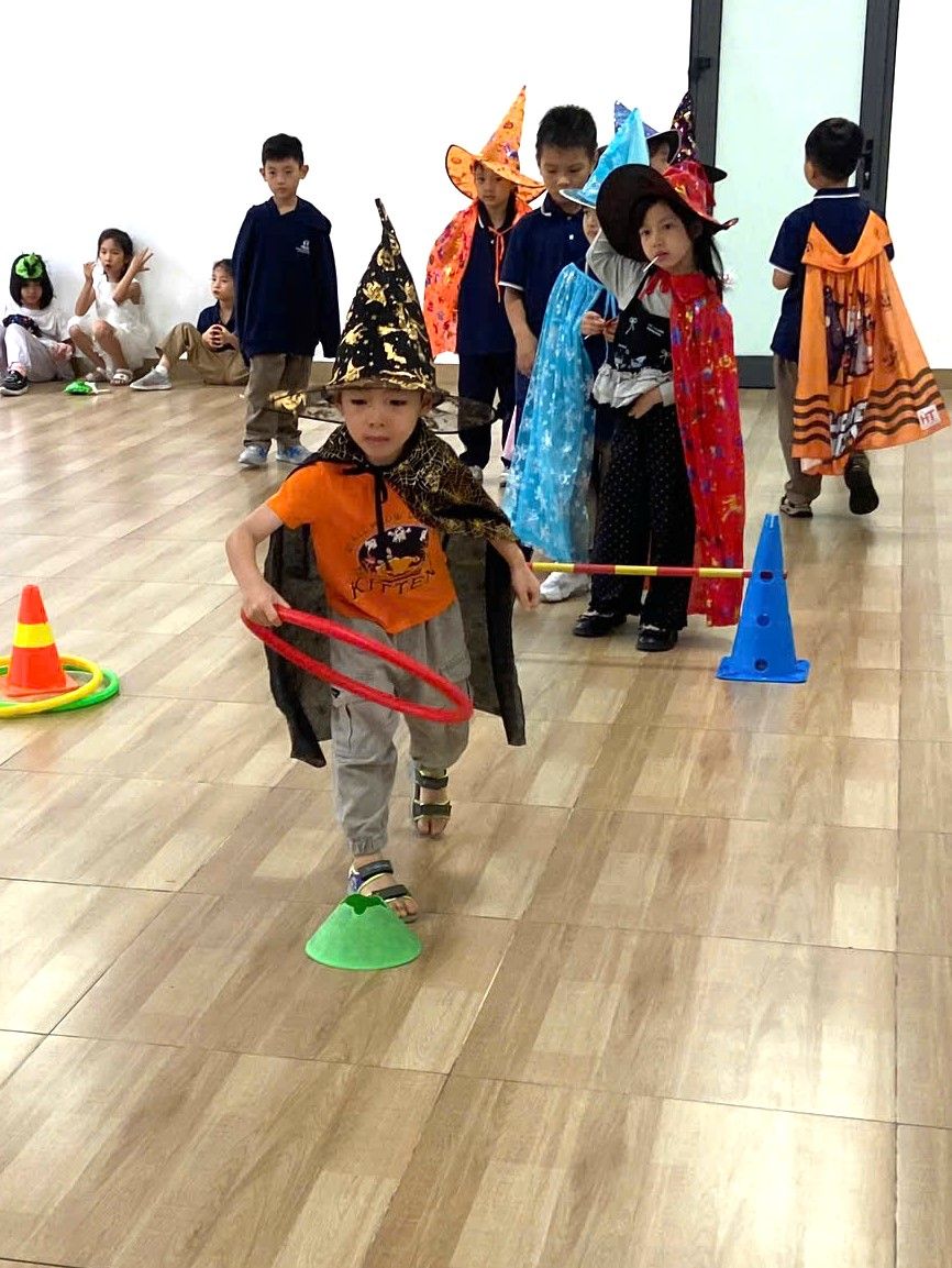 z7175267015512_67d75bb1f117459c728c06500c176b3d